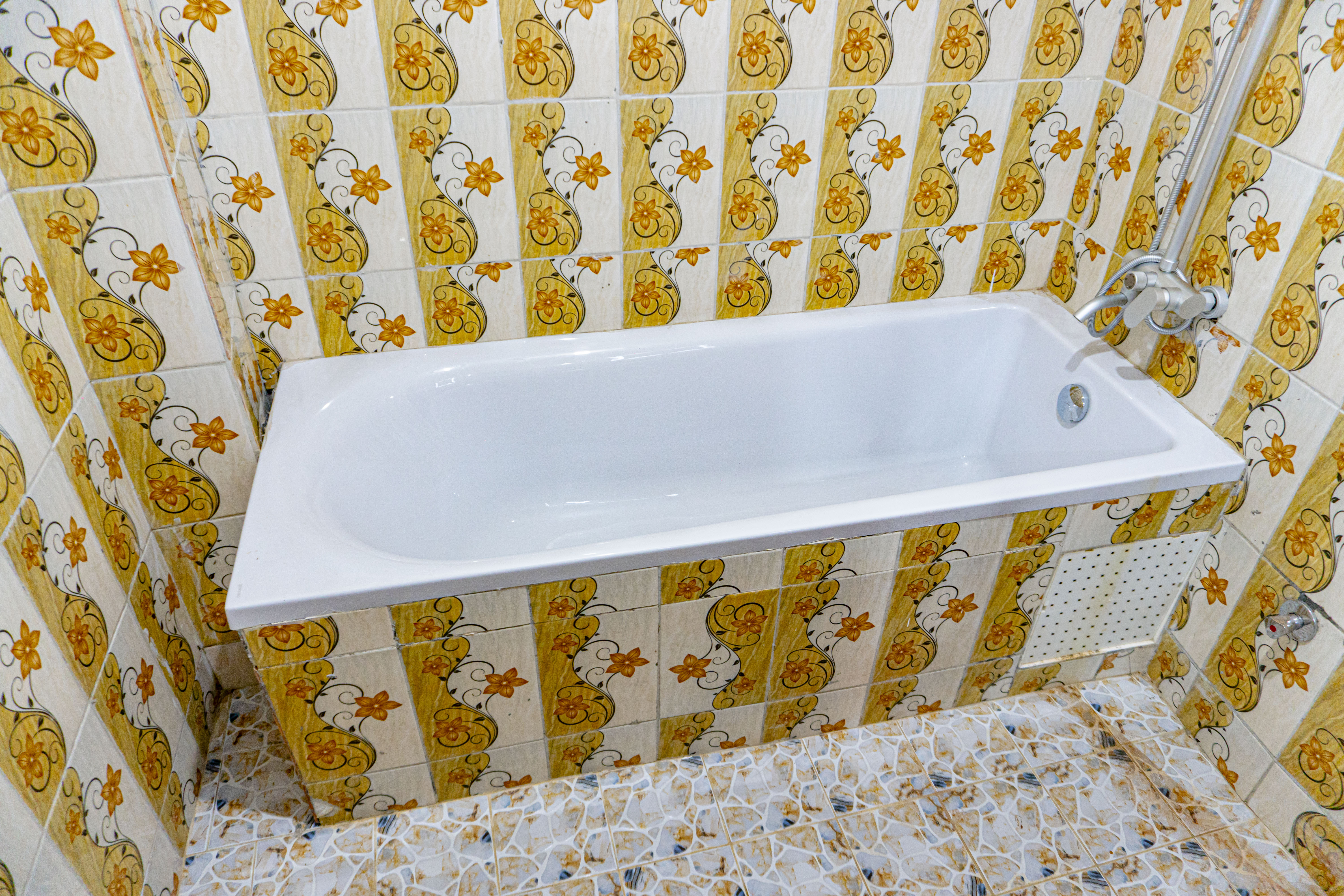Less expensive Guesthouse/Hotel in Yaounde